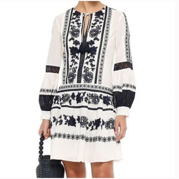 Tory Burch Gabriella Embroidered Dress Size 4 White Blue Floral Swiss Dot - Picture 1 of 11